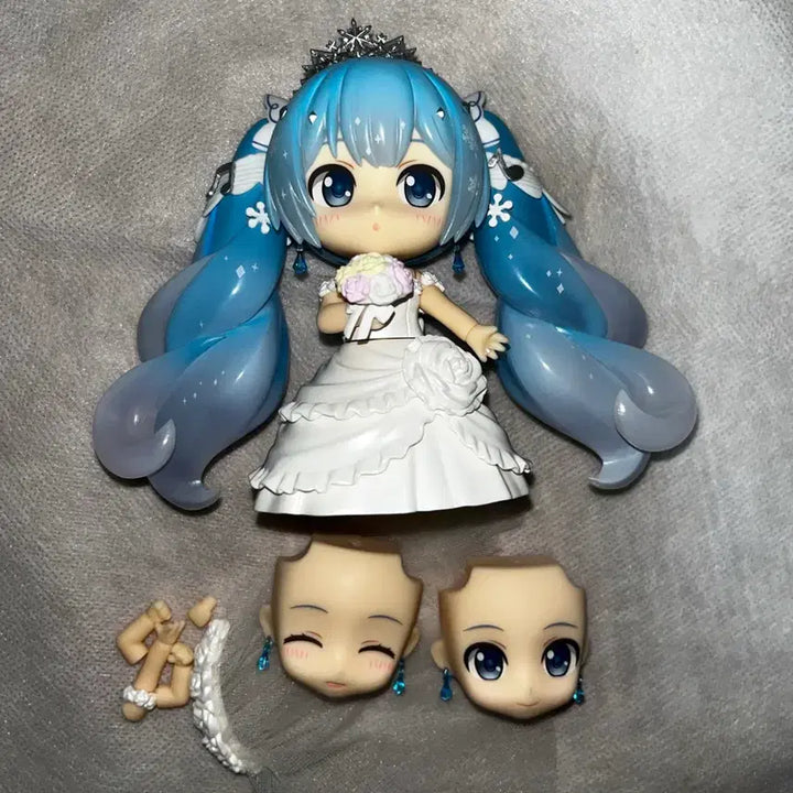 [BUNJANG] Hatsune Miku Yuki Miku 2019 Hair &amp; Face Parts Set / 하츠네미쿠 유키미쿠 2019 헤어, 페이스 파츠