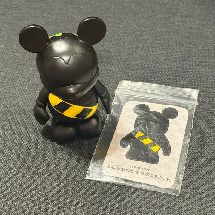 [BUNJANG] Disney Vinylmation 3-Inch Park Series 2 Mickey Mouse Figure / 디즈니 바이닐메이션 3인치 파크시리즈2 미키피규어 팝니다