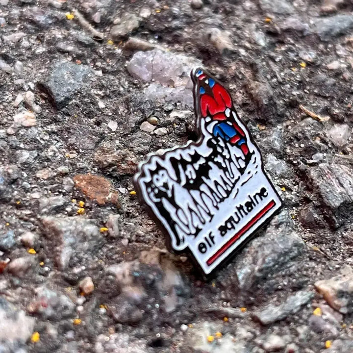 [BUNJANG] ELF Aquitaine Siberian Husky Vintage French Badge / ELF 엘프 아키텐 시베리안허스키 썰매개 프랑스뱃지 빈티지뱃지 A199