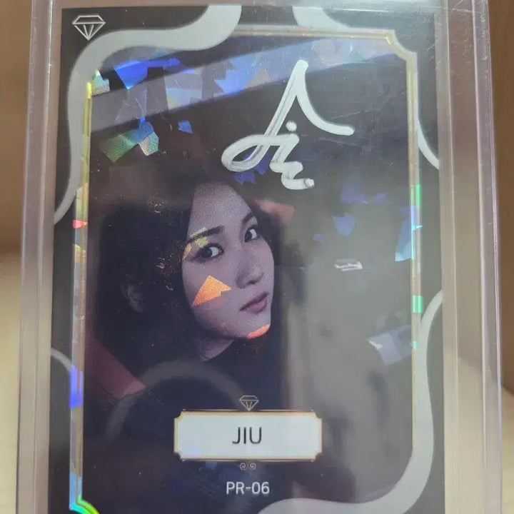 [BUNJANG] VVS JIU Autographed Photocard / VVS 지우 JIU 친필싸인 포토카드