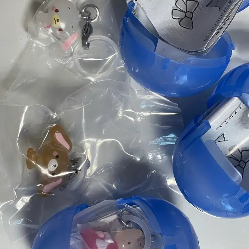 [BUNJANG] Sanrio Yurutto Gacha Figure Bundle (3 pieces) / 3개일괄)산리오 유루토 메지루시 슈가바니즈 유룻토 가챠 시로우사 쿠로우사