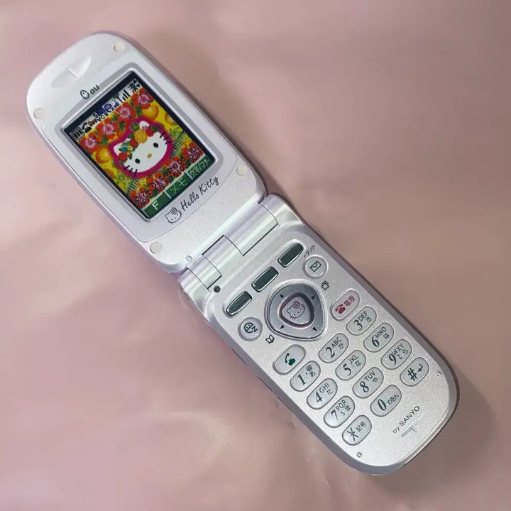 [BUNJANG] Classic Hello Kitty Phone Japanese Mockup Phone Docomo Gyaru Phone Charm Strap / 고전 키티폰 일본 모형폰 목업폰 도코모 갸루폰 키링 스트랩 다이어리