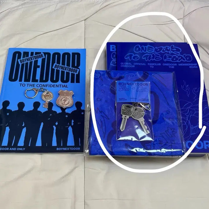 [BUNJANG] BOYNEXTDOOR Membership Kit Season 3 Slogan, Keyring, Photobook / 보넥도 멤버십 멤버쉽 키트 3기 (슬로건, 키링, 포토북/포카X)