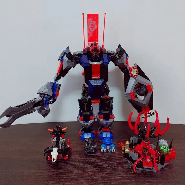 [BUNJANG] LEGO Nexo Knights Black Knight Mech 70326 / (중고)(정품) 레고 블랙 나이츠 로봇 70326 팝니다.