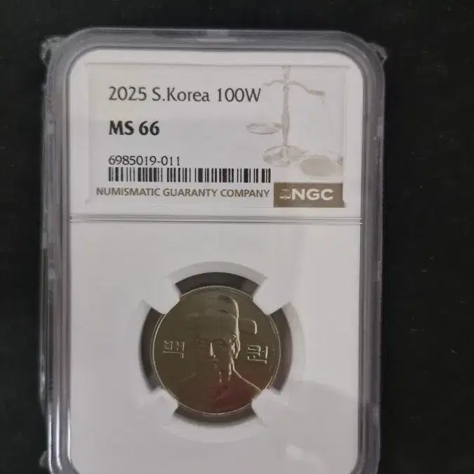 [BUNJANG] 2025 South Korea 100 Won Coin NGC MS66 / 2025년 100주 66등급
