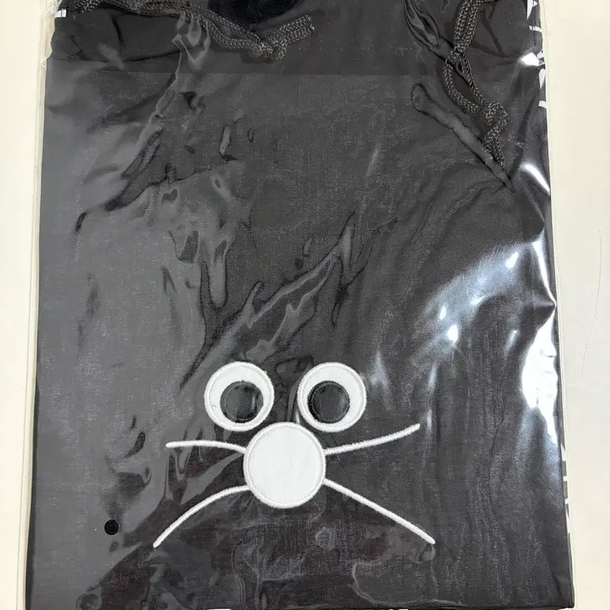 [BUNJANG] PEACEMINUSONE G-Dragon Pouch (Sealed) / 미개봉 모남희 피스마이너스원 피마원 지드래곤 지디 파우치