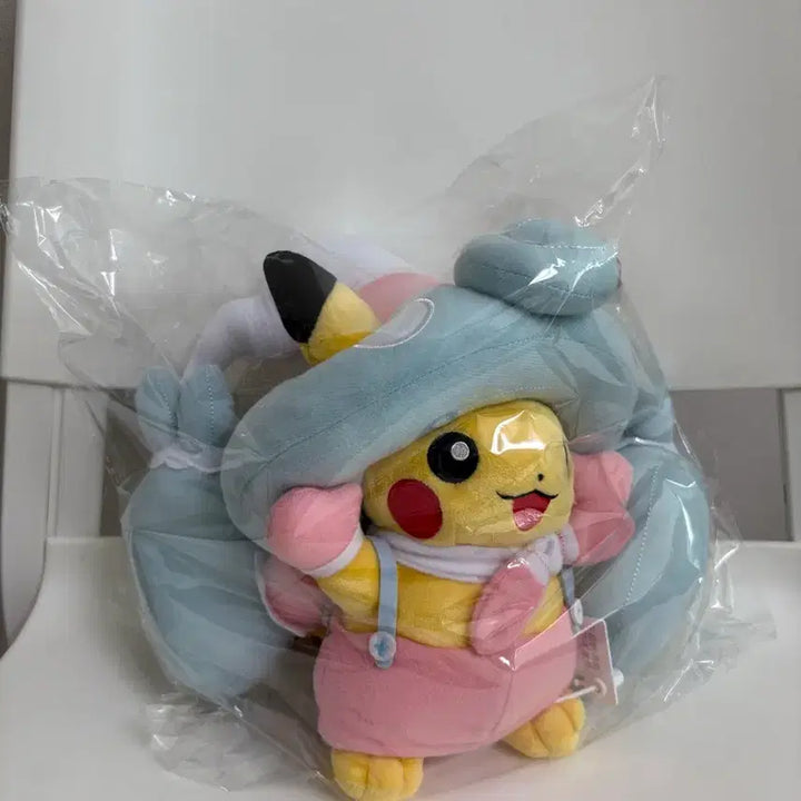 [BUNJANG] Pokemon Pikachu "Mimikyu Costume" Plush / 포켓몬 브리무음옷을입은 피카츄 인형
