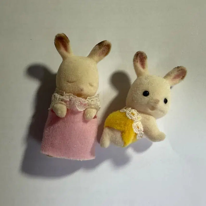 [BUNJANG] Old Sylvanian Sleeping Rabbit / 올드 실바니안 슬리핑 토끼