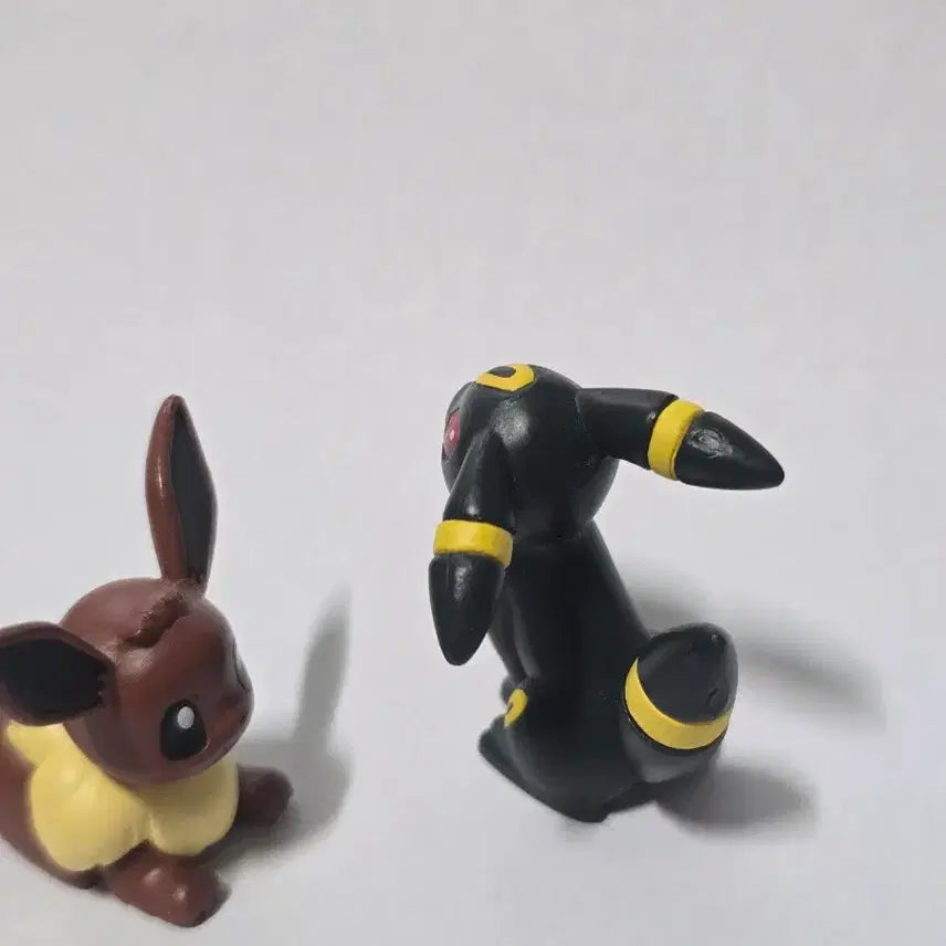 [BUNJANG] Pokemon Eevee/Umbreon Eevees Gacha / 포켓몬스터 이브이/블래키 이브이즈 가챠