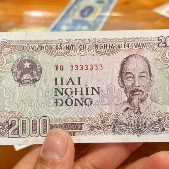 [BUNJANG] Vietnam 2000 Dong Banknote 3333333 Serial Number / 베트남 2000동 지폐 3솔리드 3333333
