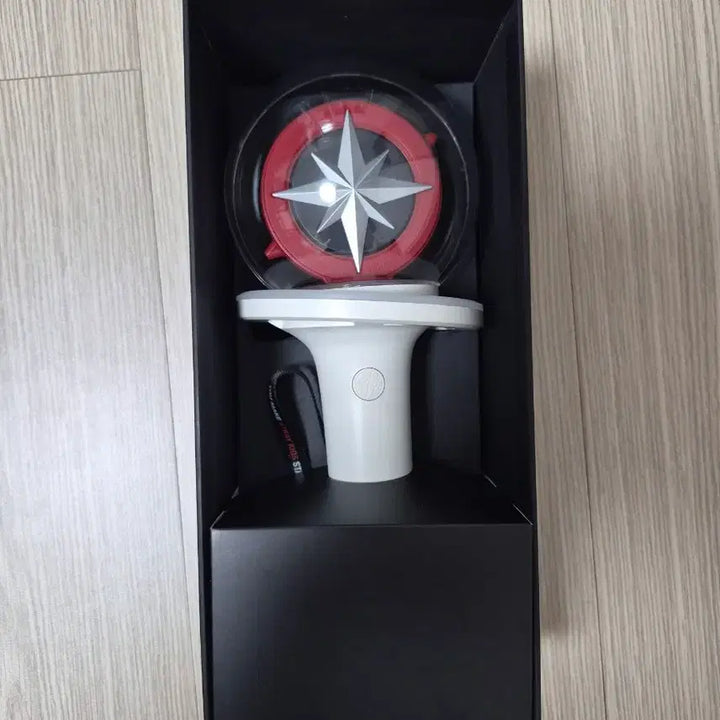 [BUNJANG] Stray Kids Official Lightstick Nachimbong / 급처,덤도 같이!) 스트레이 키즈 응원봉 나침봉