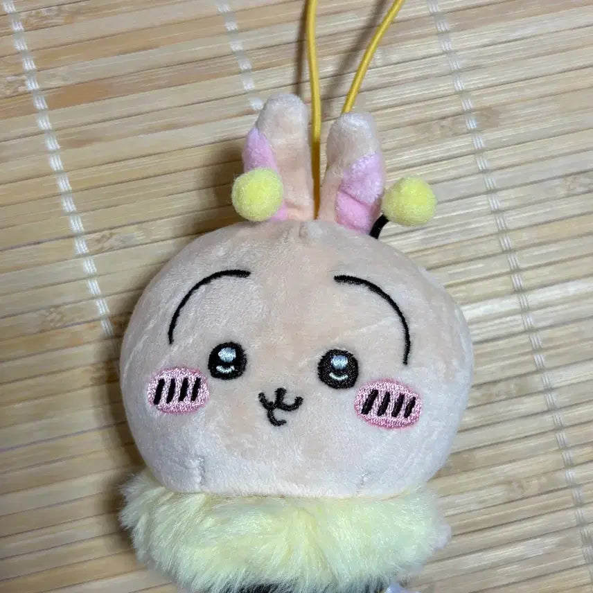 [BUNJANG] Chiikawa Usagi Rabbit Seven Eleven Random Plush Keyring / 치이카와 먼작귀 우사기 토끼 세븐일레븐 랜덤 누이 키링