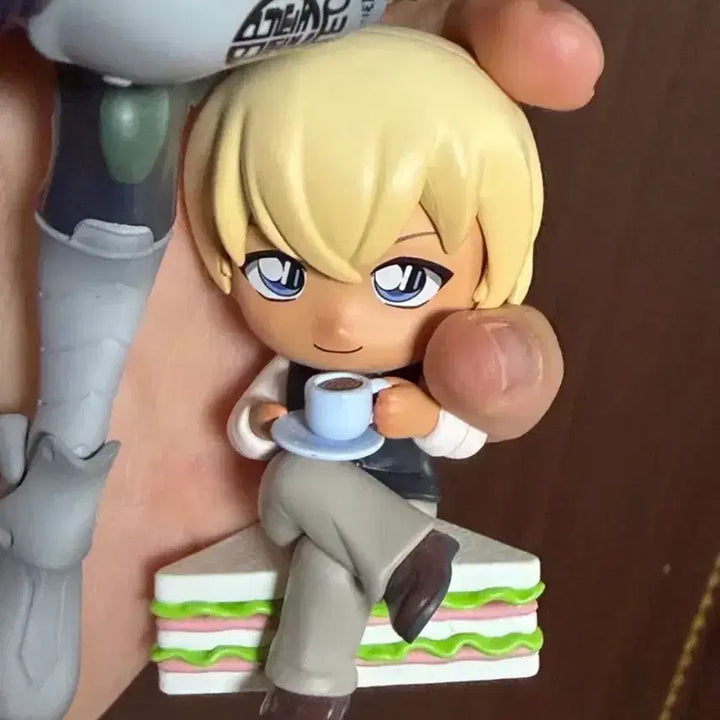 [BUNJANG] Kaiju No. 8 Kafka Hibino Noodle Stopper Figure + Pop Mart Figure Bonus / 괴수 8호 호시나 누들스토퍼 피규어 + 팝마트 피규어 덤