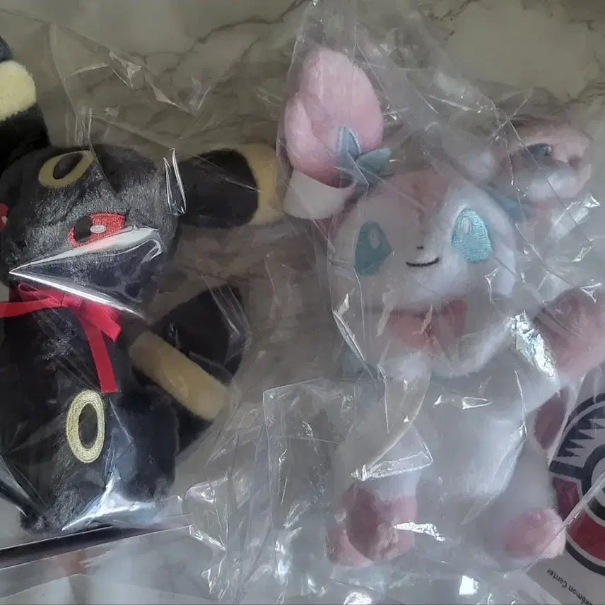 [BUNJANG] Pokemon High Five Umbreon Plush / 포켓몬스터 하이파이브 블래키 인형 판매합니다