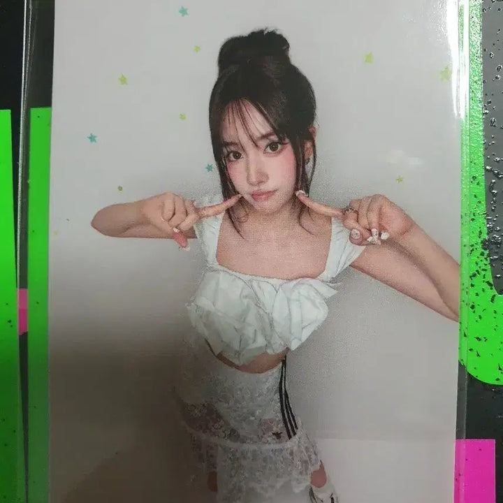 [BUNJANG] STAYC Yoon 2 Love Studio Photocard / 스테이씨 윤 2 Love 공방포카