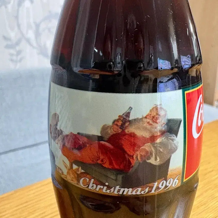 [BUNJANG] USA Coca-Cola Classic 1996 Christmas Edition Bottle / 미국 코카콜라 클래식 1996 크리스마스 에디션 병
