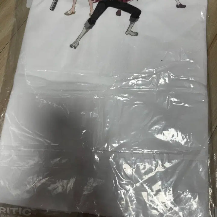 [BUNJANG] Critic Dandadan Graphic T-Shirt (Sealed) / 크리틱 단다단 반팔 티 (미개봉)