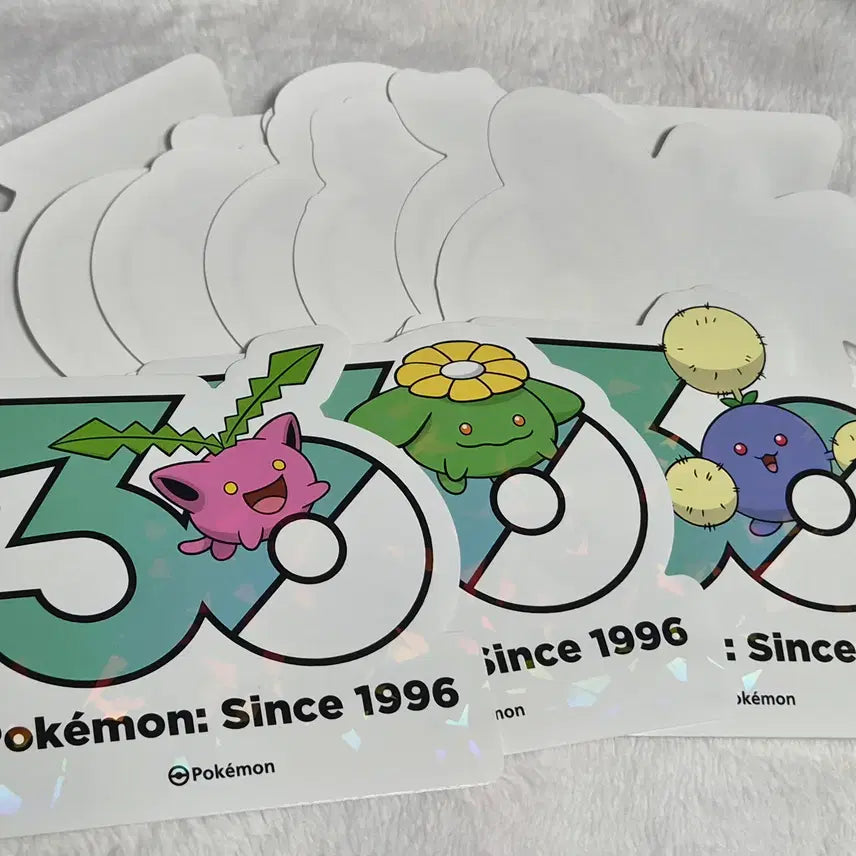 [BUNJANG] Pokemon 30th Anniversary Logo Sticker Set / 포켓몬 30주년 로고 스티커 두코+통통코+솜솜코+랜덤7장