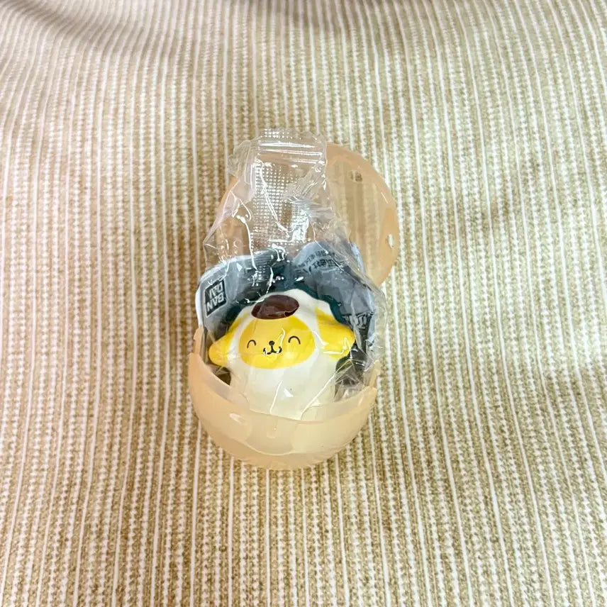 [BUNJANG] Sanrio Pompompurin Soft Mascot Charm / 산리오 말랑말랑 마스코트 굴 폼폼푸린