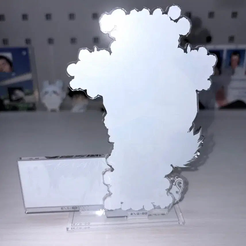 [BUNJANG] Death Note L Acrylic Diorama / 데스노트 원화전  L 아크릴 디오라마