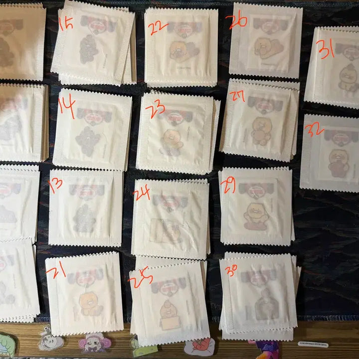 [BUNJANG] Byuldalkom Matsamchun Pp-Seal 36-Piece Bundle Set (Sealed) / 판매) 별달콤 맛삼춘 띠부씰 미개봉 36종 일괄판매