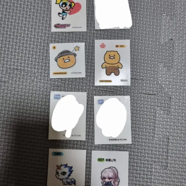 [BUNJANG] Assorted Character Stickers (Crayon Shin-chan, Pokémon, Kakao Friends, etc.) / 띠부씰 판매 개당 1000원(짱구,춘식이,메이플 등등)