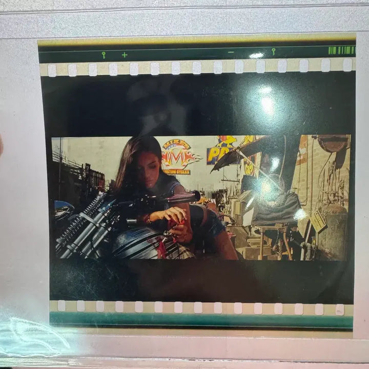 [BUNJANG] Transformers Megan Fox IMAX Original Film Cell / 트랜스포버 메간폭스 아이맥스 오리지널 필름