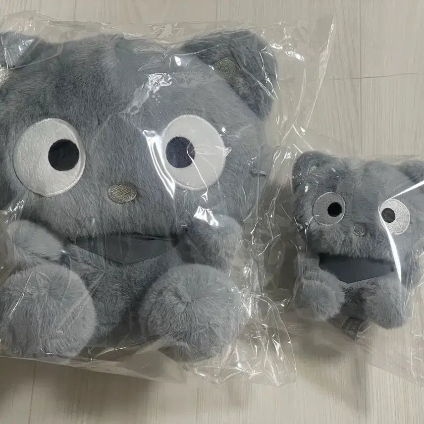 [BUNJANG] Sanrio Monotone Chocolate Cat Plush Keyring Set (2 pcs) / (2개 세트) 산리오 모노톤 흑백 그레이 초코캣 인형 키링