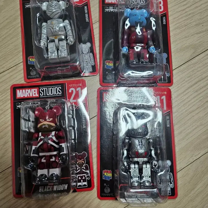 [BUNJANG] Happy Kuji Marvel 4 Types Bundle Figure Bearbrick Keychain Set / 해피쿠지 마블 4종 일괄 피규어 베어브릭 키링