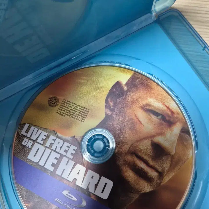 [BUNJANG] Die Hard 4.0 Blu-ray (Korean Subtitles) / 다이하드 4.0 블루레이 해외판 (한글자막)