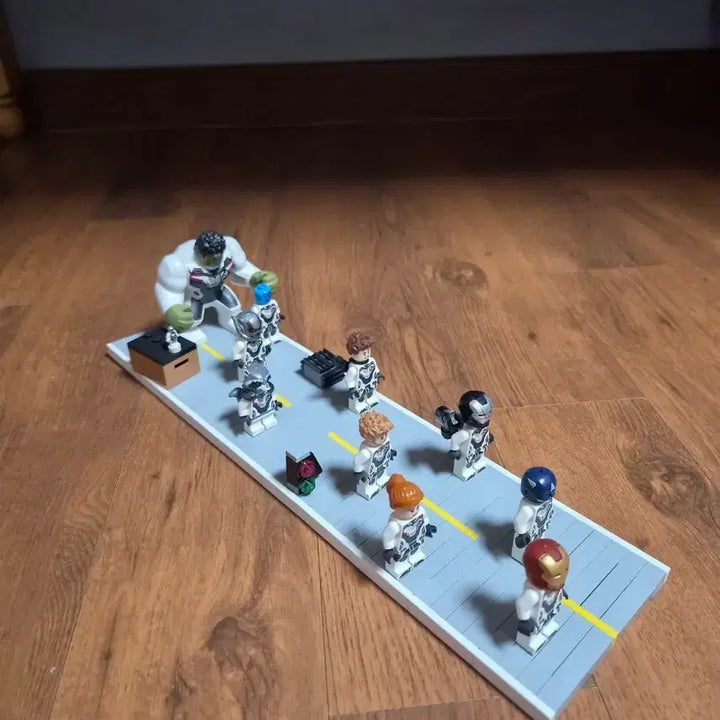 [BUNJANG] LEGO Marvel Quantum Suit 11-Piece Full Set / 레고 마블 양자 슈트 11종 전종