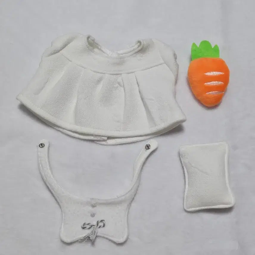 [BUNJANG] 20cm Cotton Doll Clothes Carrot Pajamas / 20cm 솜인형옷 당근잠옷