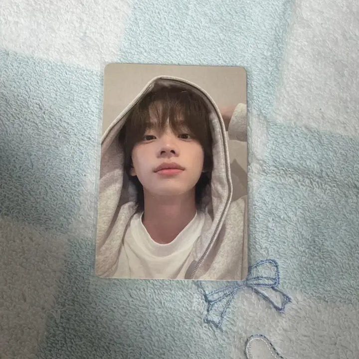 [BUNJANG] TWS Shinyu Photocard Hoodie / 투어스 신유 포카 양도 후드 신유