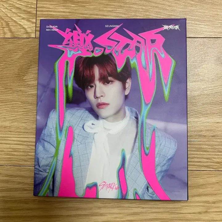 [BUNJANG] Stray Kids Seungmin ROCK Unsealed Album / (일괄) 스키즈 락 개봉 앨범 승민 포스트카드 앨범