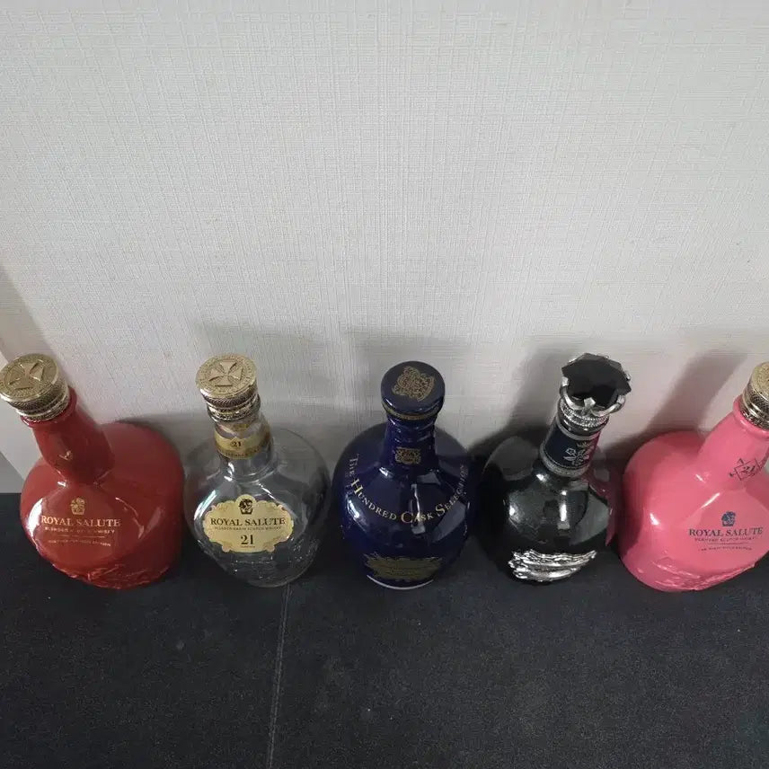 [BUNJANG] Royal Salute 21 Years Old Empty Bottles Bundle Set / 로얄살루트 위스키 공병 일괄