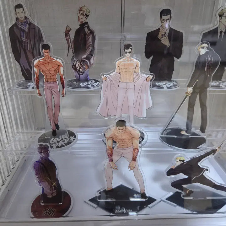 [BUNJANG] Lookism Jong Gun &amp; Joon Goo Acrylic Standee Set / 외모지상주의 종건, 준구 아크릴 스탠드
