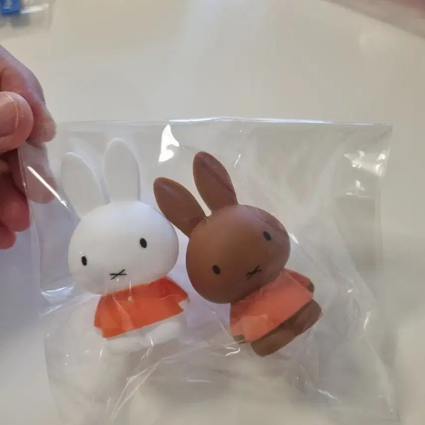 [BUNJANG] Miffy &amp; Melanie Finger Puppet Figure Set / 미피,멜라니 피규어 세트