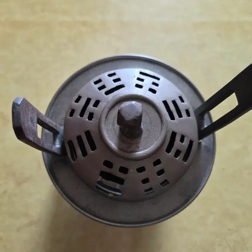 [BUNJANG] Joseon Dynasty Small Incense Burner with Eight Trigrams Pattern / 조선시대 8괘무늬 소형향로