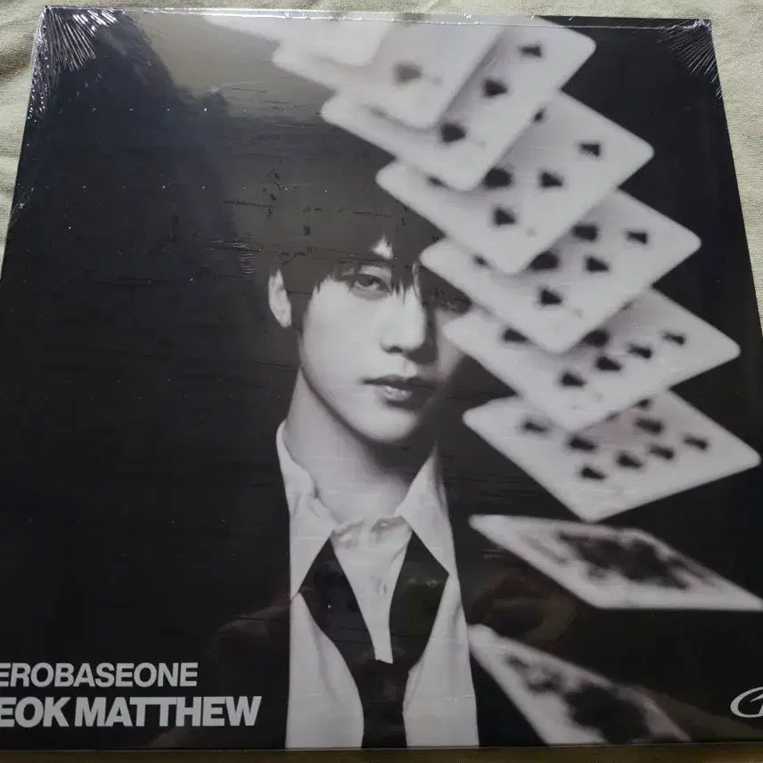 [BUNJANG] ZEROBASEONE Ascend LP Kim Taerae Sung Matthew (Sealed) / 미개봉 제로베이스원 Ascend LP 김태래 석매튜