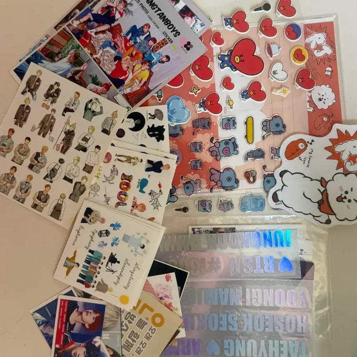 [BUNJANG] BTS BT21 Sticker Goods Set / 방탄소년단 BT21 스티커 굿즈 세트