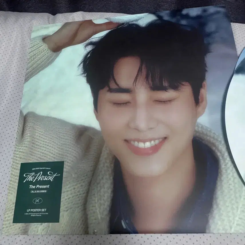 [BUNJANG] Day6 Young K The Present LP Poster Set / 영케이 lp 포스터 세트 The Present