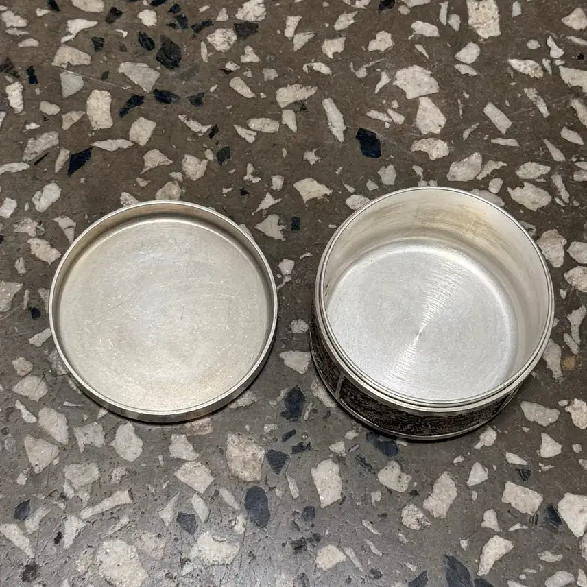 [BUNJANG] White Brass Cylindrical Tea Caddy with Dragon Motif / 백동 차통 용문양 원형 차통 찻잎 보관함