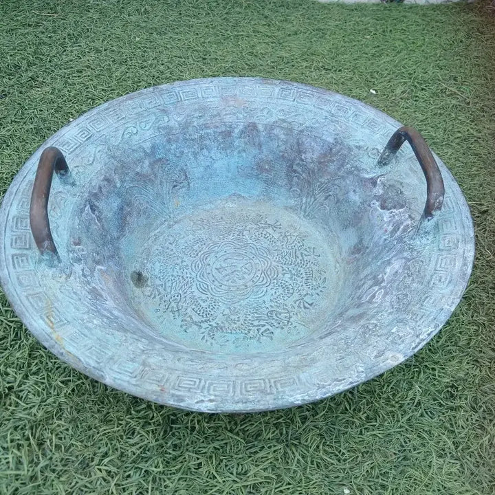 [BUNJANG] Bronze Relief Pattern Large Basin / 청동 양각 문양 대야