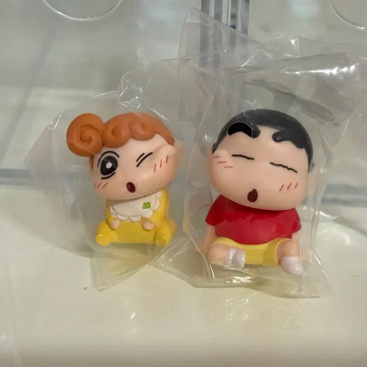 [BUNJANG] Crayon Shin-chan Cheek Rubbing Gacha 2 Types Bundle Set / 짱구 볼 부비부비 가챠
