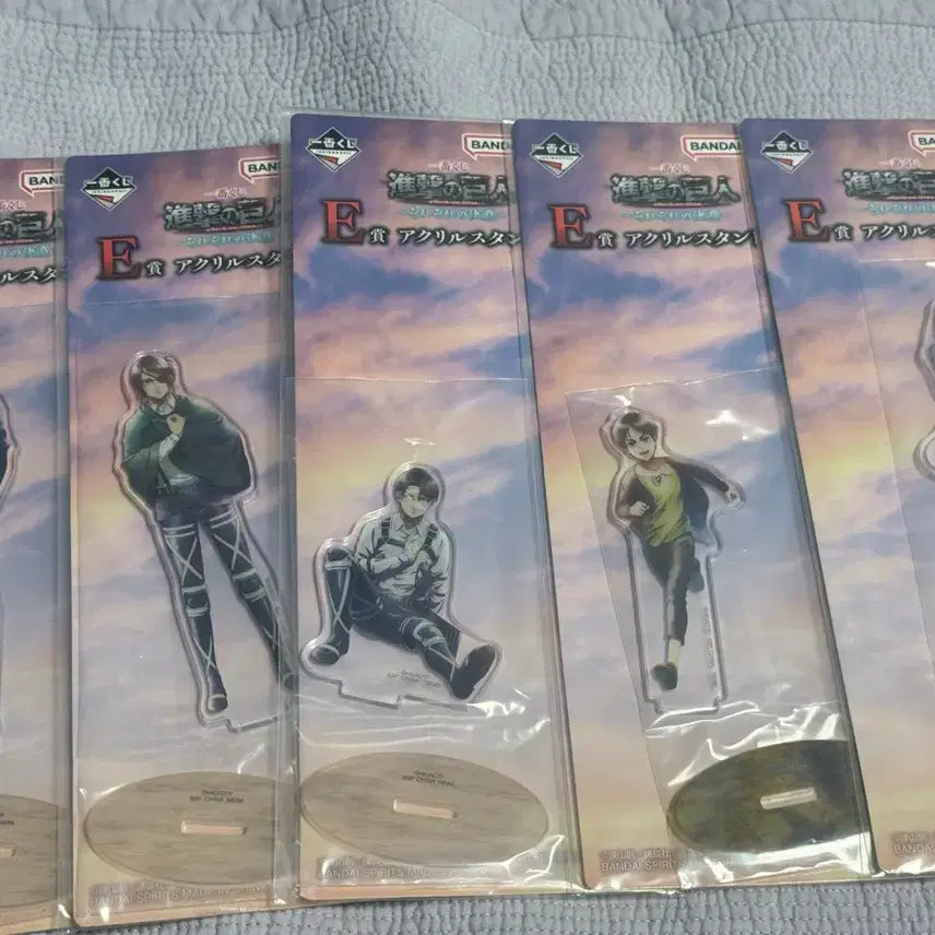 [BUNJANG] Attack on Titan 5-Type Sealed Acrylic Stand Set / 미개봉 진격거인 아크릴 스탠드 5종