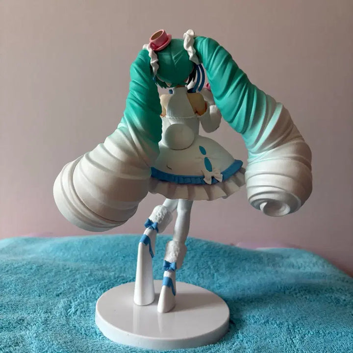 [BUNJANG] Vocaloid Luminasta Cinnamoroll Hatsune Miku Figure / 보컬로이드 루미나스타 시나모롤 하츠네미쿠 피규어