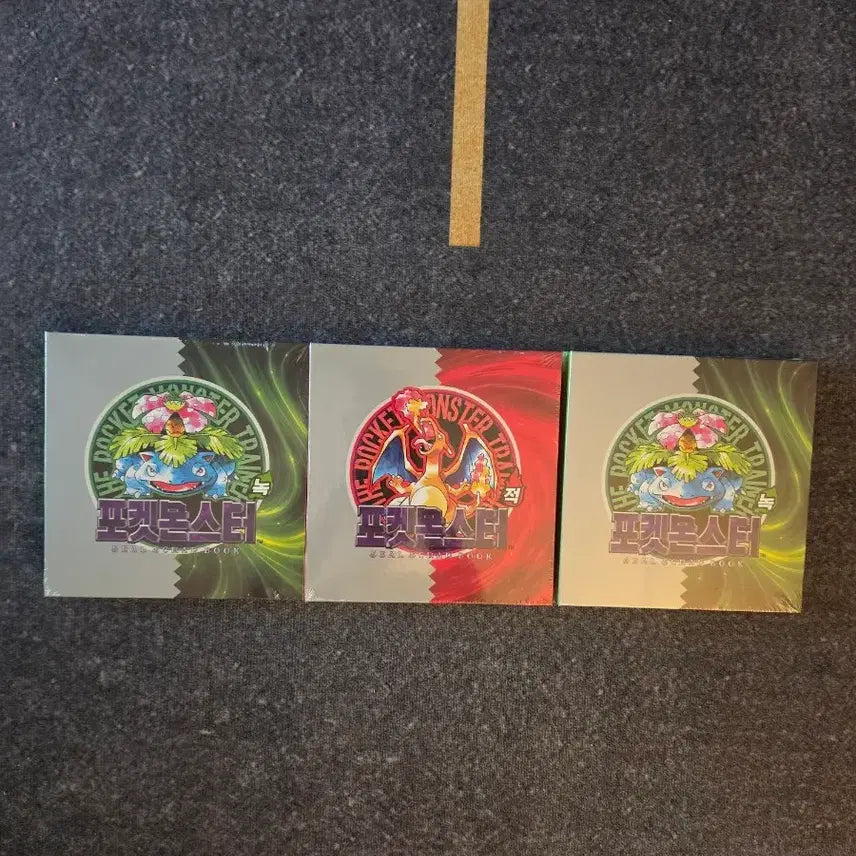 [BUNJANG] Pokemon 30th Anniversary Stickers Book Bulbasaur Charmander Sealed / [최저가]포켓몬 30주년 띠부씰북 이상해꽃 리자몽 미개봉 POKEMON