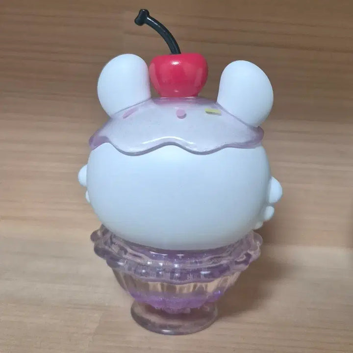 [BUNJANG] Chiikawa Momonga Shirokuma Bingsu Figure / 치이카와 미니소 모몽가 빙수 피규어