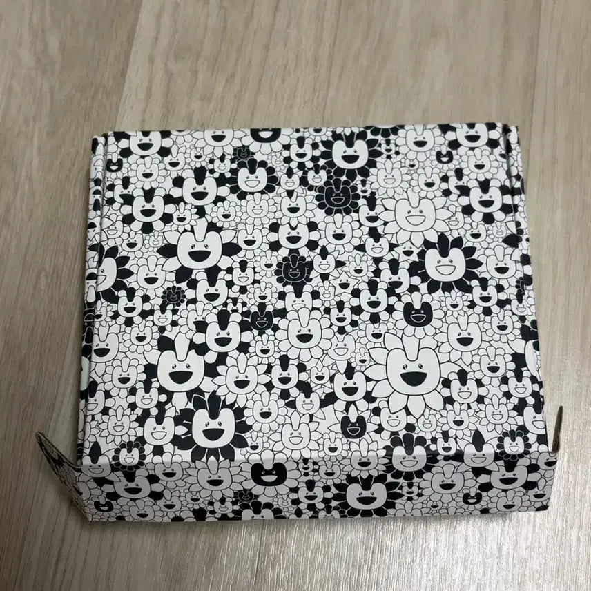 [BUNJANG] NewJeans Supernatural Danielle Photobook Album Bundle Set / 뉴진스 Supernatural 다니엘 포토북 앨범(포카 대량)
