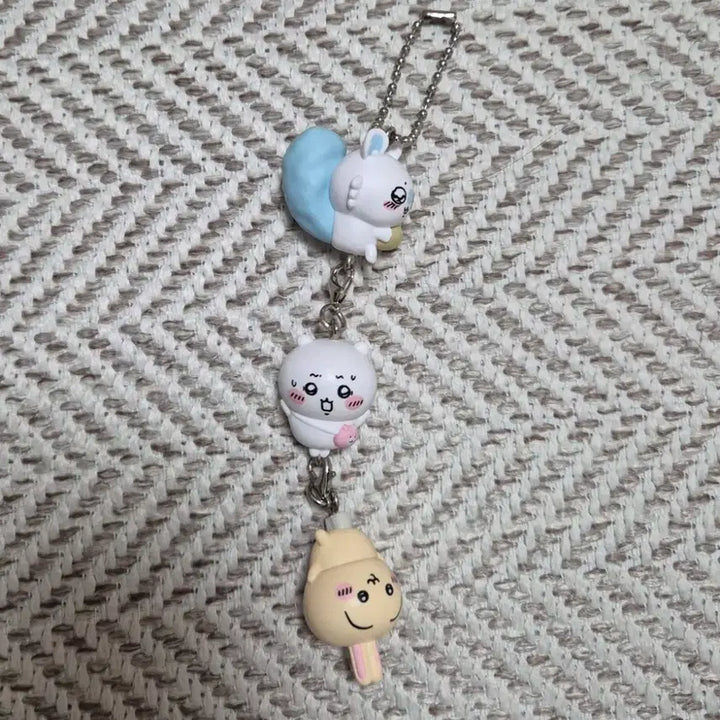 [BUNJANG] Chiikawa Chein Chain Gacha Keyring Set (3 Types) / 치이카와 줄줄이 가챠키링 3종 일괄 모몽가 치이카와 우사기